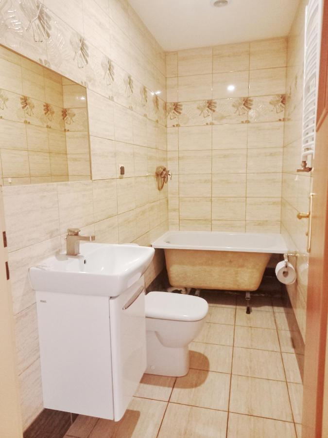 Hostel "Na Bocianowie" Bydgoszcz Luaran gambar